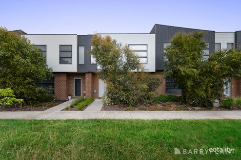 Property photo of 38 Merribrook Boulevard Clyde VIC 3978