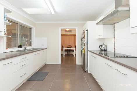 Property photo of 7 Foveaux Crescent Metford NSW 2323