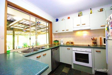 Property photo of 8 Karanne Drive Mooloolah Valley QLD 4553