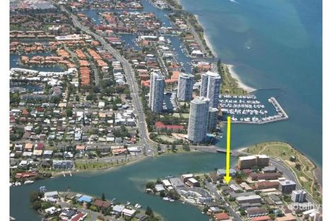 Property photo of 2/6 Vernia Place Biggera Waters QLD 4216