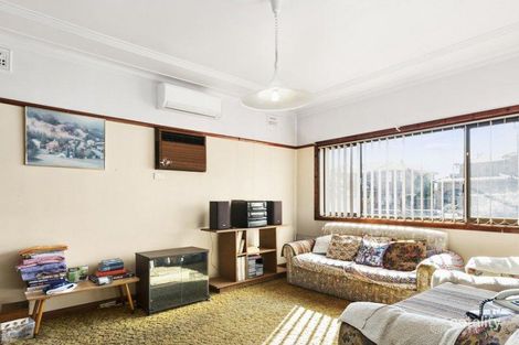 Property photo of 19 Hubert Street Fairfield NSW 2165