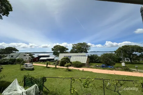 Property photo of 31 Oomool Street Macleay Island QLD 4184