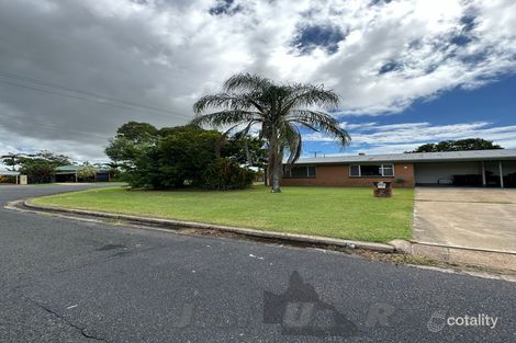 1/2 Donovan St, Kepnock, QLD 4670