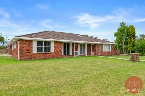 11 Cavalier Pde, Bomaderry, NSW 2541