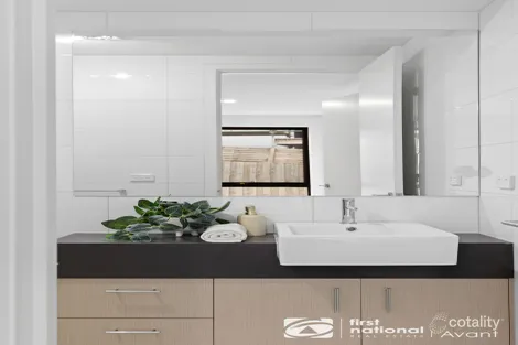 2/1 Minna St, Blackburn, VIC 3130