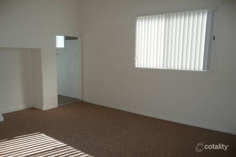 Property photo of 2/4 Tighe Street Waratah NSW 2298
