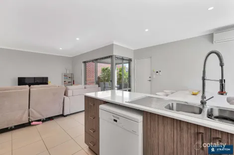 Property photo of 52 Addington Loop Piara Waters WA 6112