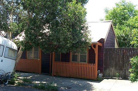 24 Henry St, Tighes Hill, NSW 2297