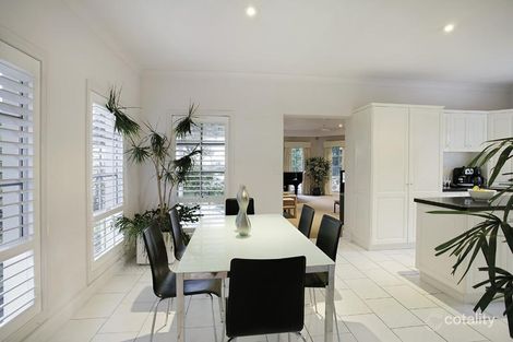 Property photo of 38 Yarrbat Avenue Balwyn VIC 3103