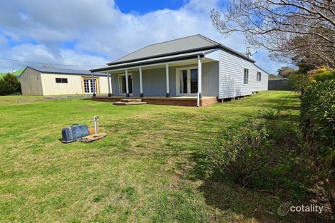 37 Railway Pde, Junee, NSW 2663