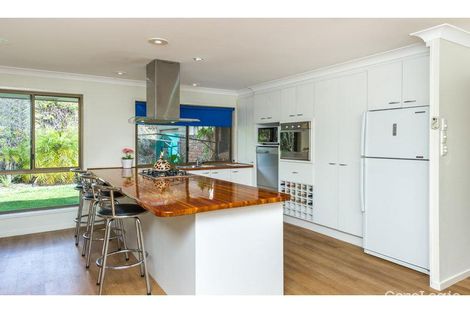 Property photo of 8 Bonhill Court Indooroopilly QLD 4068