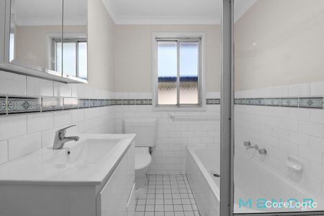 Property photo of 33 Elwood Crescent Quakers Hill NSW 2763