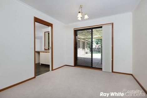 Property photo of 18 Walker Crescent Jerrabomberra NSW 2619