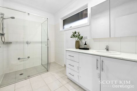 Property photo of 35B Therese Avenue Mount Waverley VIC 3149