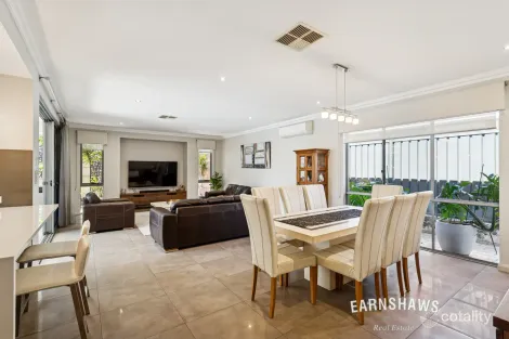 Property photo of 5 Drovers Way Jane Brook WA 6056