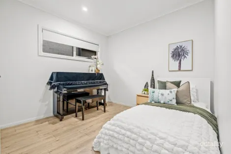 Property photo of 25 Uma Street Rouse Hill NSW 2155