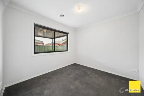 Property photo of 5 Overland Way Epsom VIC 3551