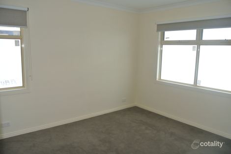 Property photo of 2/28-30 Chivers Avenue Glen Waverley VIC 3150