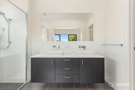 Property photo of 1/23 Moore Avenue Croydon VIC 3136