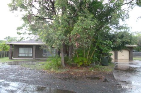 98-100 Robert St, Urangan, QLD 4655