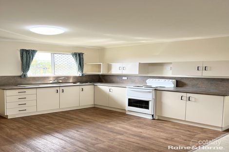 2/20 Wattle St, New Auckland, QLD 4680