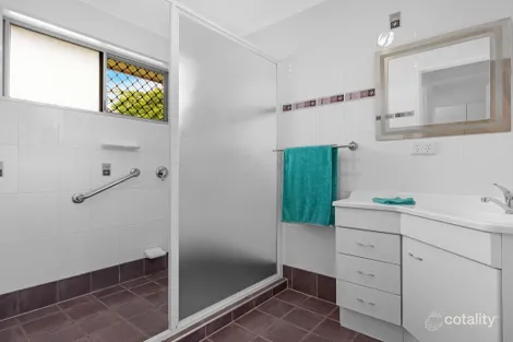 Property photo of 2 Owen Crescent Urangan QLD 4655