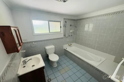 Property photo of 52 Marsh Street Armidale NSW 2350