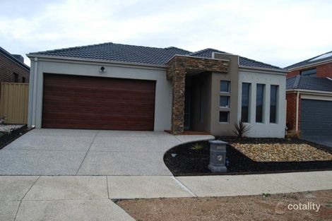 Property photo of 32 Westerfolds Terrace Caroline Springs VIC 3023