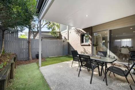 8/200 Meadowlands Rd, Carina, QLD 4152
