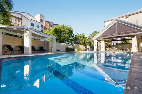 3045 Everglade Ave, Carrara, QLD 4211