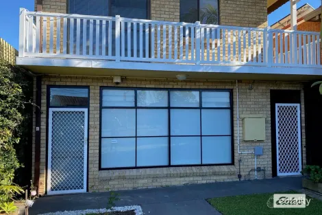 1/4 Yellagong St, West Wollongong, NSW 2500