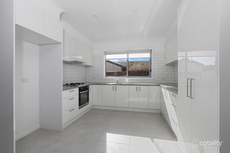 Property photo of 2/6 Synnott Street Hamlyn Heights VIC 3215