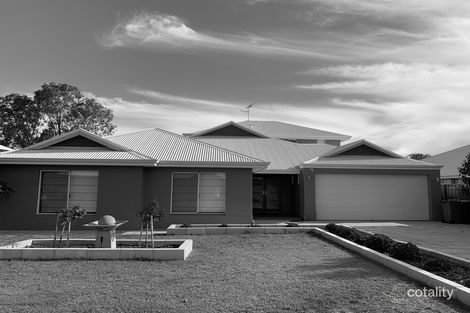 Property photo of 14 Carnarvon Way Erskine WA 6210