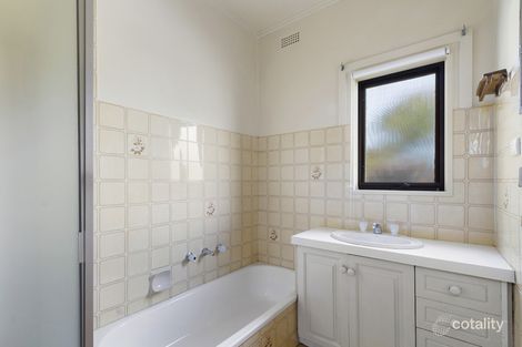 Property photo of 2 Greenwood Grove Traralgon VIC 3844