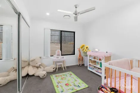 Property photo of 6 Mount Greville Way Park Ridge QLD 4125