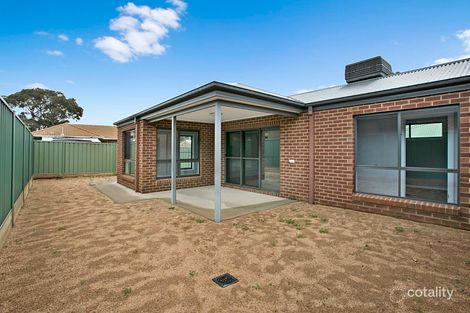 Property photo of 2/4 Barwon Drive Kennington VIC 3550