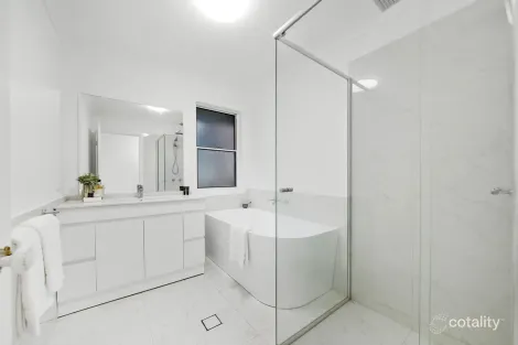 Property photo of 34 Russell Crescent Westleigh NSW 2120