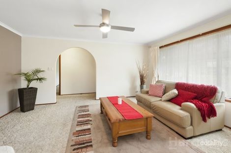 Property photo of 17 Semillon Grove Mount Clear VIC 3350