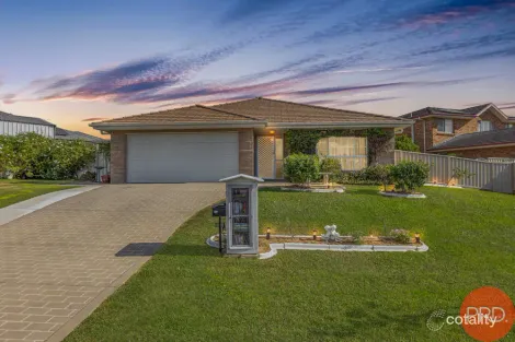 Property photo of 33 Diamond Circuit Rutherford NSW 2320