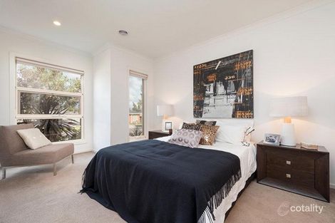 Property photo of 7 Kensley Circuit Craigieburn VIC 3064