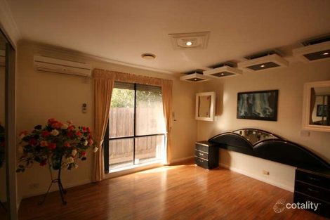 Property photo of 14 Amethyst Close St Albans VIC 3021