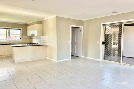 Property photo of 20 Bow Crescent Manor Lakes VIC 3024