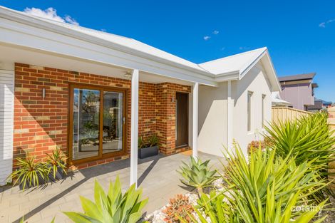 26 Pexton Dr, South Guildford, WA 6055