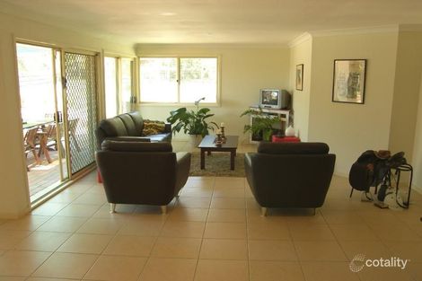 Property photo of 17 Riverdowns Crescent Helensvale QLD 4212
