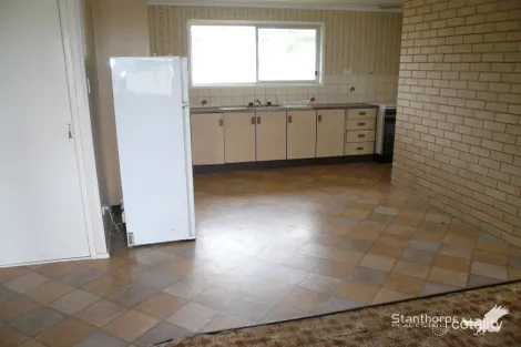 Property photo of 3 Leslie Parade Stanthorpe QLD 4380