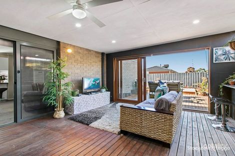 Property photo of 20 Bellbrae Crescent Cranbourne West VIC 3977