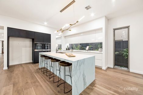 Property photo of 38 Bennett Parade Kew East VIC 3102