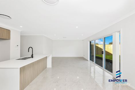 Property photo of 44 Dowie Drive Claymore NSW 2559