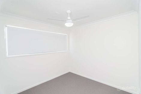 Property photo of 2/12 Bellthorpe Circuit Kallangur QLD 4503