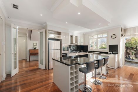 Property photo of 10 Bridges Street Glen Iris VIC 3146